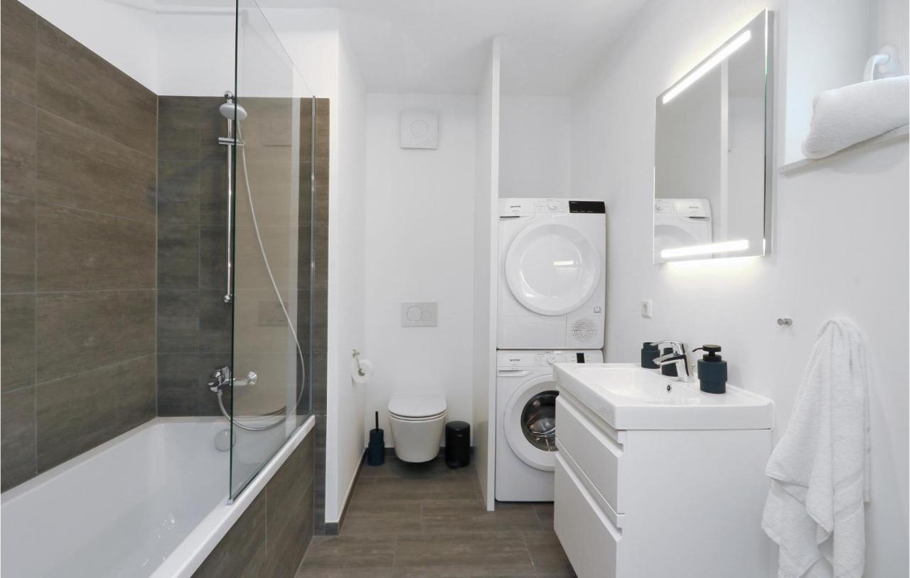 Amazing Apartment In Lembruch-Duemmer See Екстер'єр фото